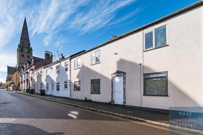 2 Bedroom Terraced House For Sale In Dinham Road, Exeter, EX4