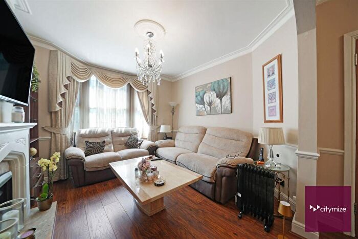 3 Bedroom Terraced House For Sale In Kenneth Road, Romford, RM6