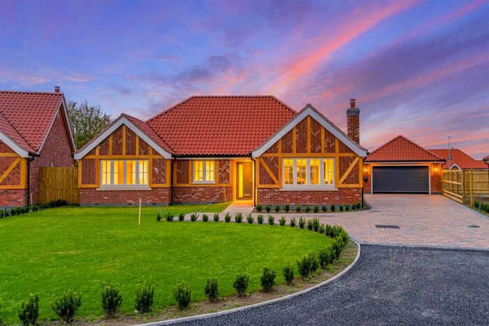 3 Bedroom Bungalow For Sale In Donington Road, Kirton End, PE20