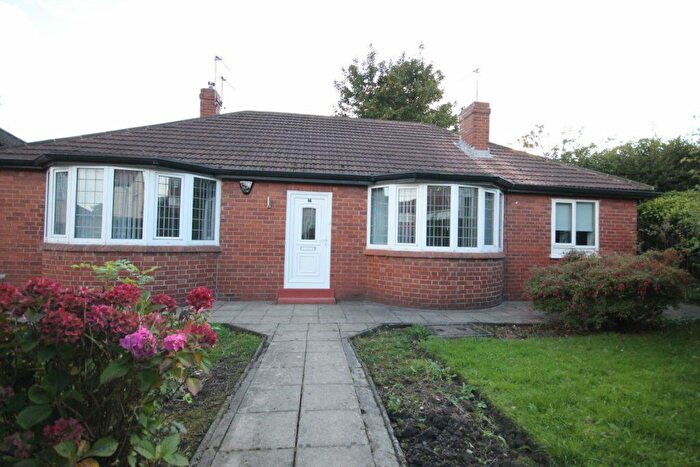 3 Bedroom Bungalow To Rent In Bentcliffe Close, Moortown, Leeds, LS17