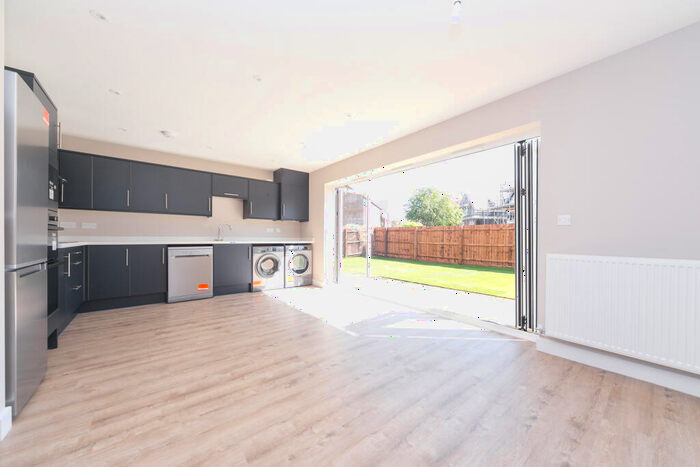 5 Bedroom House To Rent In Osprey Place, March, PE15