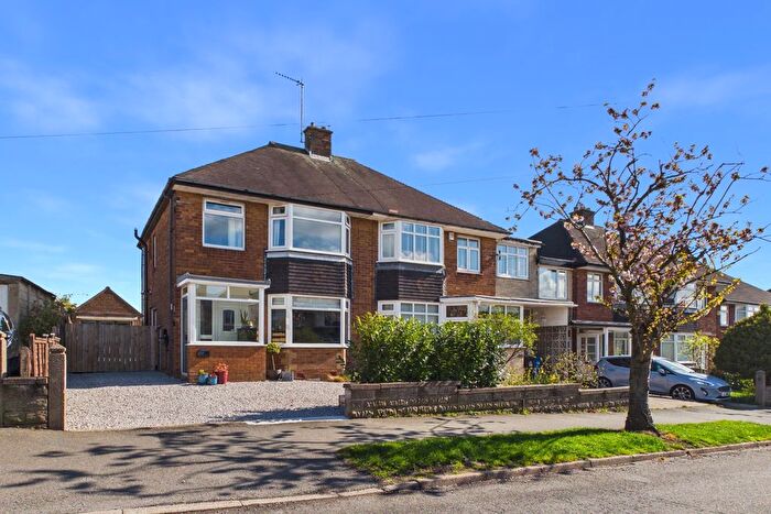 3 Bedroom Semi Detached House For Sale In Arnold Avenue, Charnock., S12