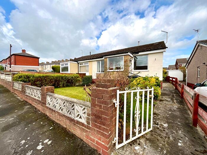 2 Bedroom Semi-Detached Bungalow To Rent In Barn Meadow Crescent, Rishton, BB1