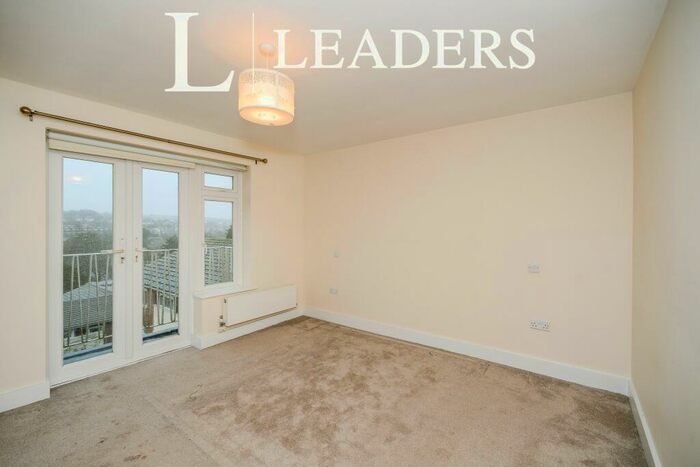 2 Bedroom Flat To Rent In Leahurst Court, Brighton, BN1