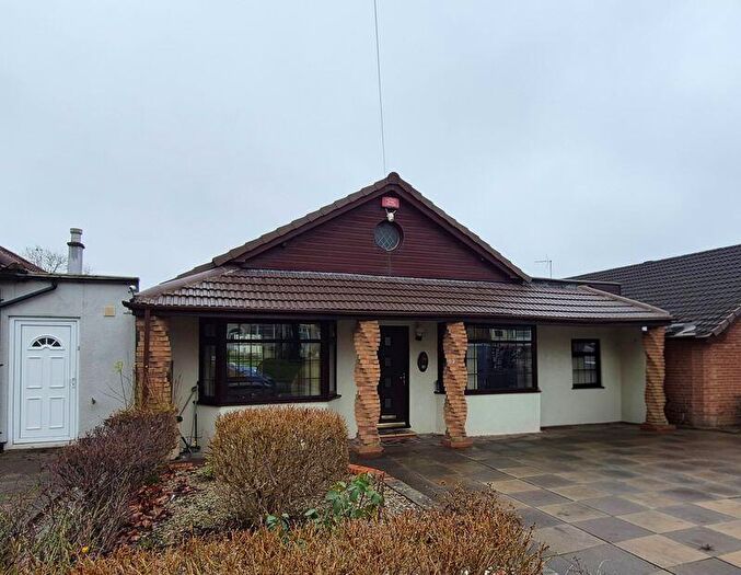 3 Bedroom Detached Bungalow For Sale In Kingstanding Road, Kingstanding, Birmingham, B44