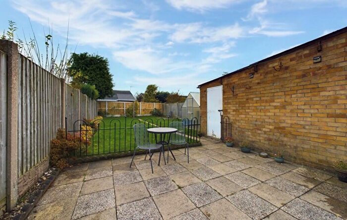 3 Bedroom Semi-Detached House For Sale In Winsford Crescent, Hillcroft Park, Stafford, ST17