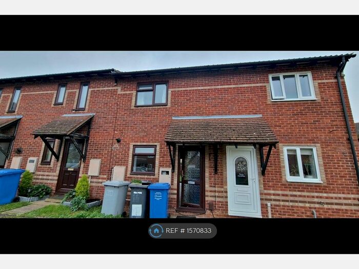 2 Bedroom Terraced House To Rent In Wilton Road, Kettering, NN15