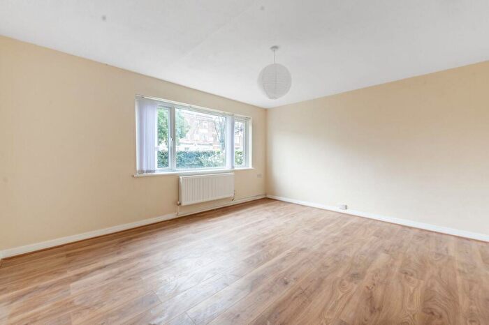 2 Bedroom Flat To Rent In Rodwell Close, Eastcote, Ruislip, HA4