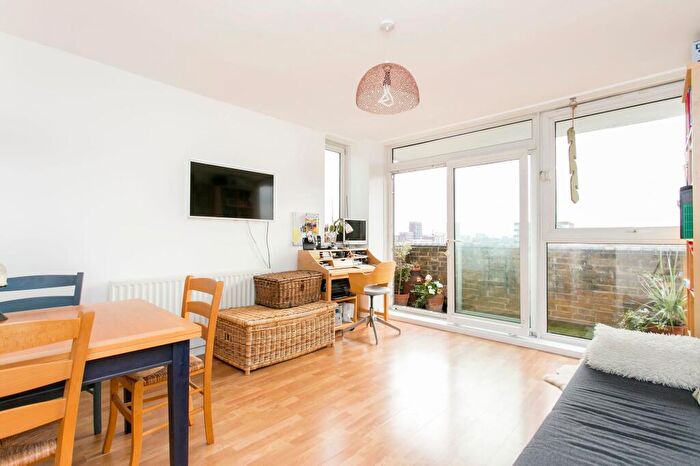 1 Bedroom Flat For Sale In Mayville Estate, Conrad House Mayville Estate, N16