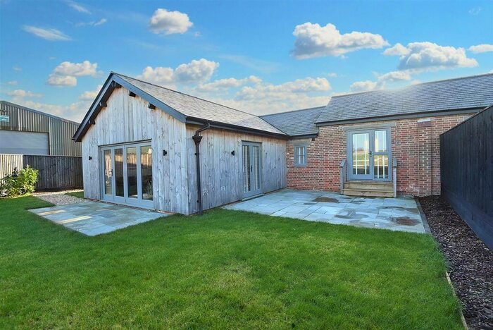 3 Bedroom Barn Conversion For Sale In Plumber Farm, Plumber, Sturminster Newton, DT10