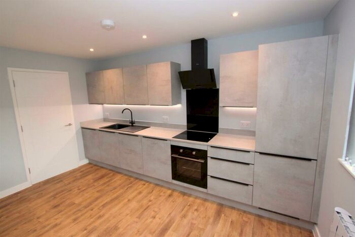 1 Bedroom Apartment To Rent In Lower Compton Road, Plymouth, Devon, PL3