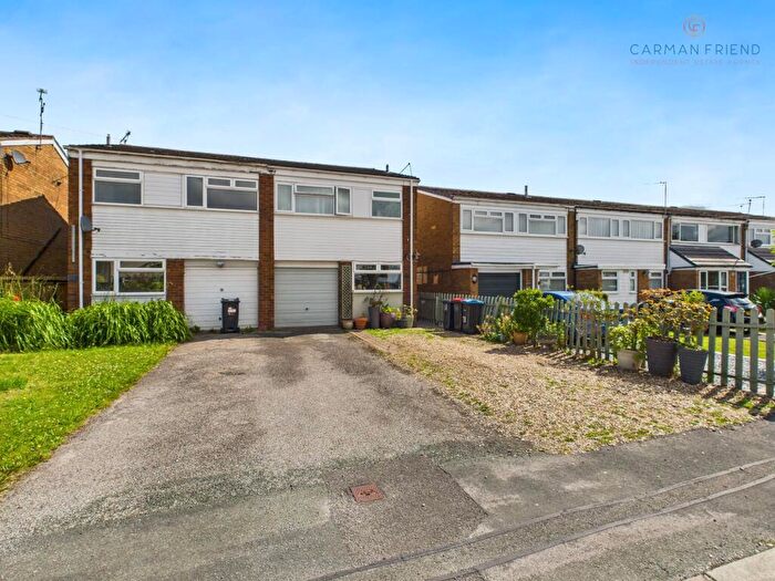 3 Bedroom Semi-Detached House For Sale In Bridgewater Drive, Vicars Cross, CH3