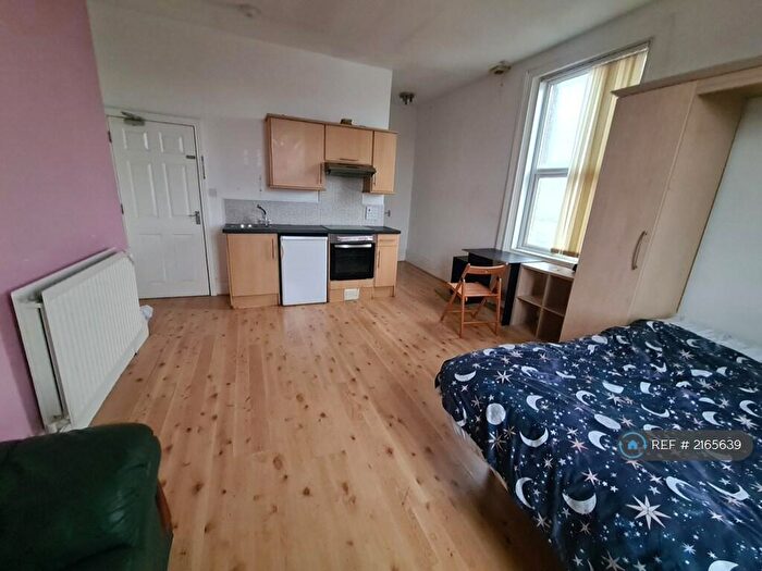 Studio To Rent In St. Marks Crescent, Sunderland, SR4