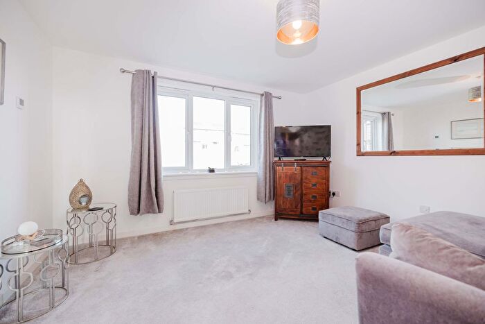 3 Bedroom Detached House To Rent In Carter Drive, Edinburgh, EH17