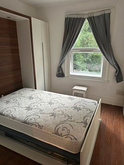 Studio To Rent In Birkbeck Road, Acton, W3