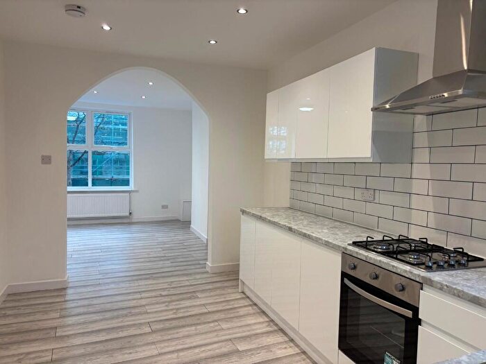 1 Bedroom Flat To Rent In Manchester Road, Manchester, Greater Manchester, M21