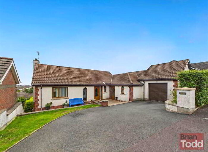 5 Bedroom Detached House For Sale In Whinfield, Larne, BT40