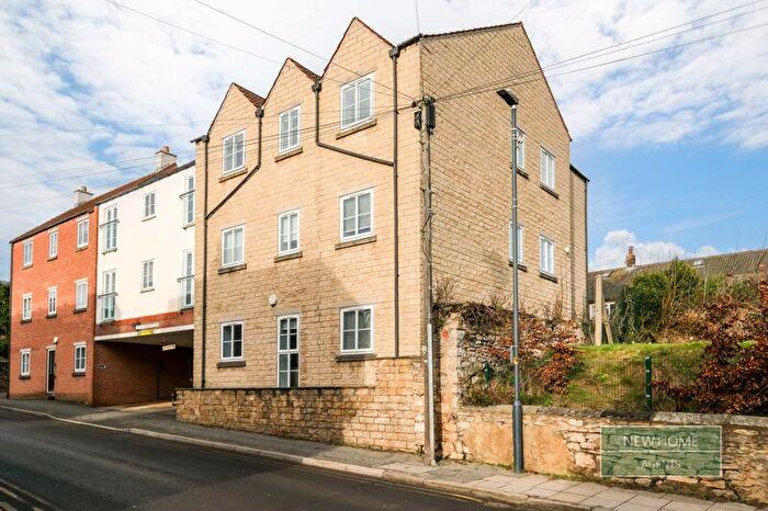 2 Bedroom Apartment For Sale In Squires Close, Sherburn In Elmet, Leeds, LS25