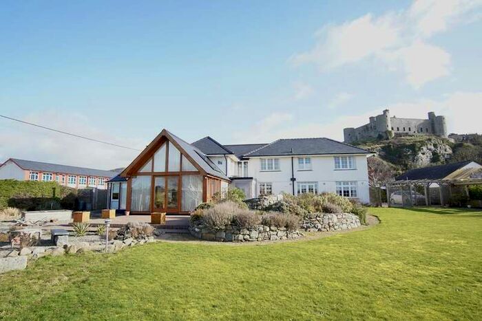 4 Bedroom Detached House For Sale In Isgaer, Harlech, Gwynedd, Wales, LL46