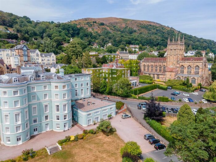 3 Bedroom Flat For Sale In Abbey Road, Malvern, WR14