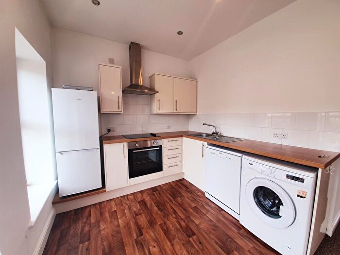 2 Bedroom Apartment To Rent In Bevan Way, Chapeltown, S35