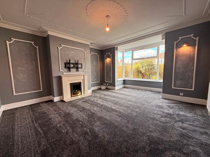 6 Bedroom Semi-Detached House To Rent In Church Lane, Crossgates, Leeds, LS15