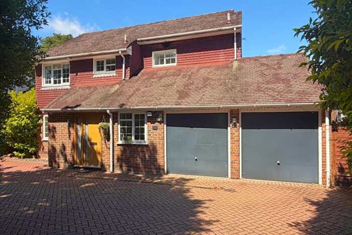 4 Bedroom Detached House For Sale In Park Road, Camberley, GU15