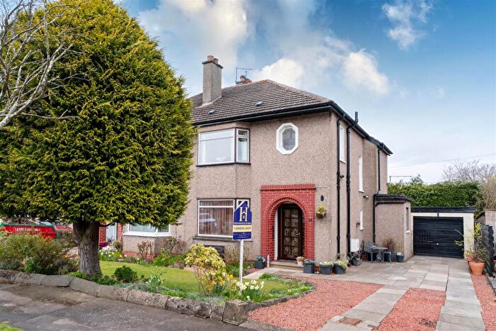 3 Bedroom Semi Detached House For Sale In , Kirklands Crescent, Bothwell, Glasgow, South L, G71