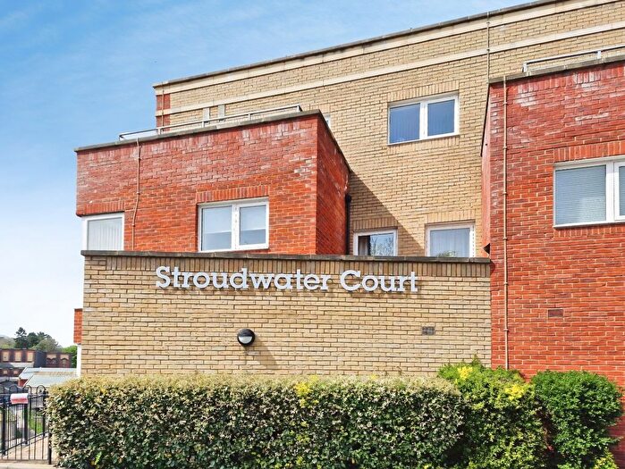 2 Bedroom Property For Sale In Cainscross Road, Stroud, GL5
