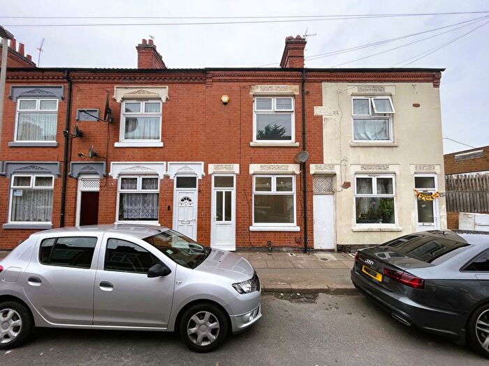 3 Bedroom Terraced House For Sale In Woodland Road, North Evington, Leicester, LE5
