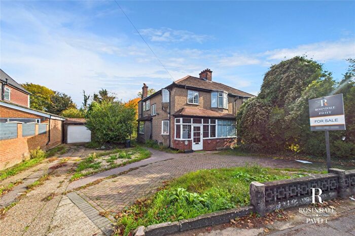 4 Bedroom Semi-Detached House For Sale In Woodcote Road, Purley, CR8