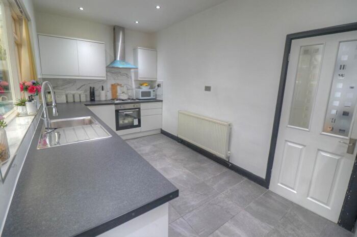 2 Bedroom Semi-Detached House For Sale In Roydene Crescent, Leicester, LE4