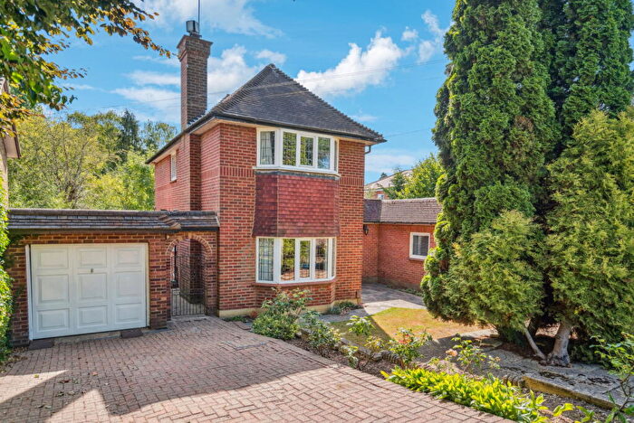 3 Bedroom Detached House For Sale In West End Lane, Pinner, HA5