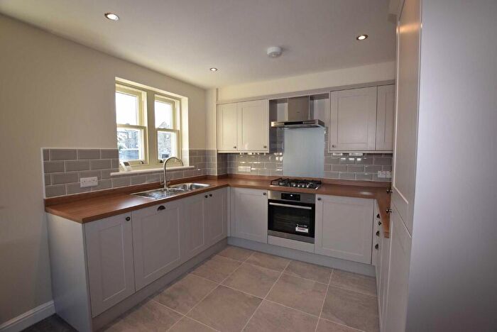 2 Bedroom Flat To Rent In Cricketer's Court, Richmond, DL10