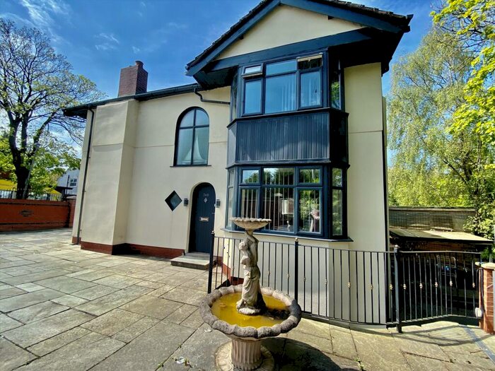 4 Bedroom Detached House To Rent In Garstang Road, Fulwood, Preston, PR2