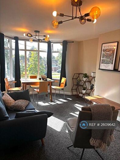 2 Bedroom Flat To Rent In Green Road, Headington, Oxford, OX3