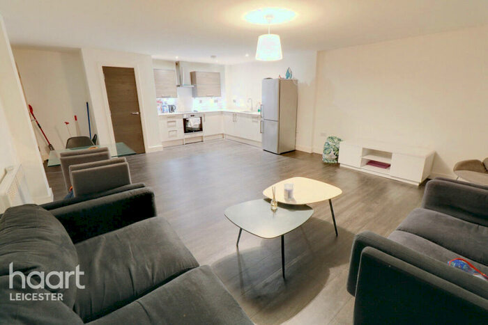 2 Bedroom Flat For Sale In Charles Street, Leicester, LE1