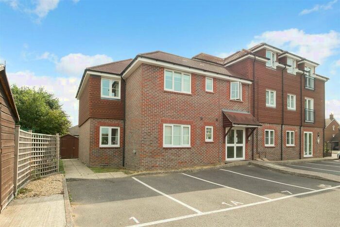 2 Bedroom Flat To Rent In Westergate Street, Westergate, PO20