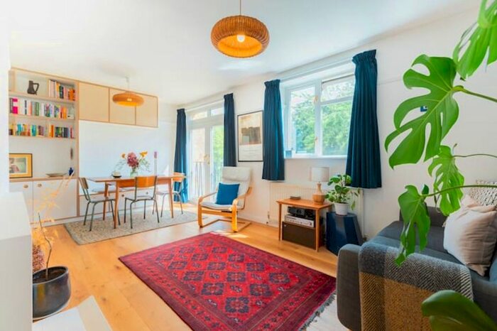 1 Bedroom Flat To Rent In Church Vale, London, SE23