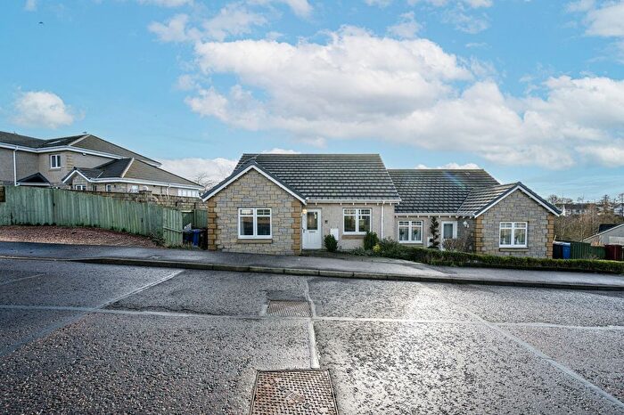 3 Bedroom Semi Detached House For Sale In Ballumbie Drive, Dundee, DD4