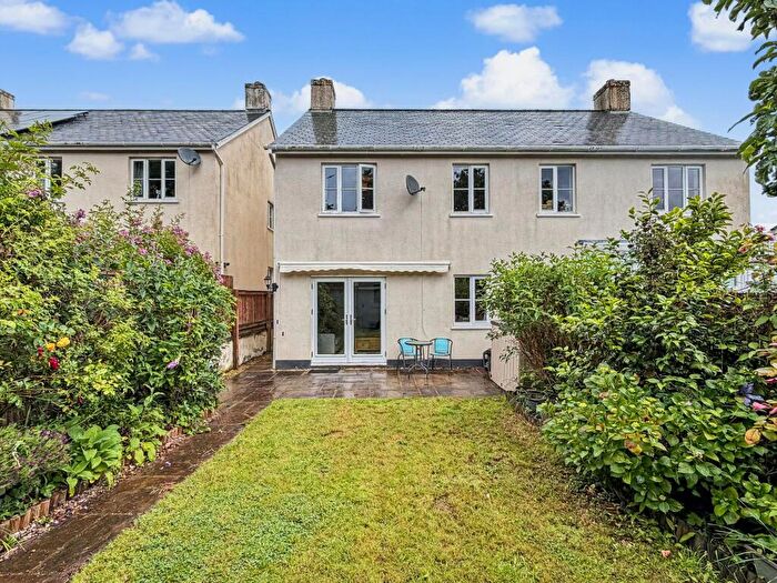 3 Bedroom Semi-Detached House For Sale In Caversham Close, Christow, EX6