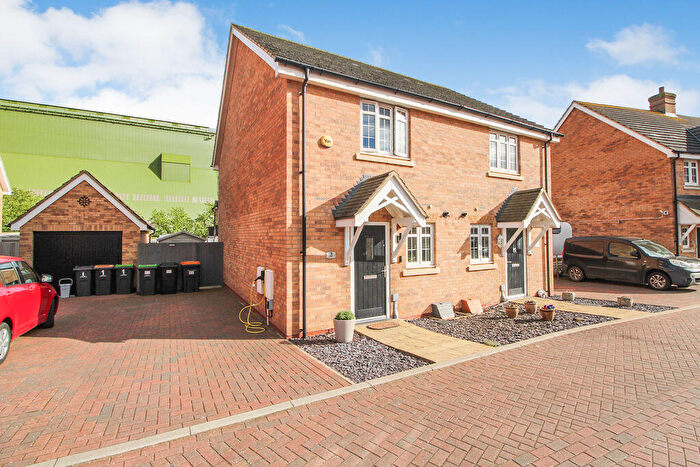 2 Bedroom Semi Detached House For Sale In Key Croft, New Cardington, MK42