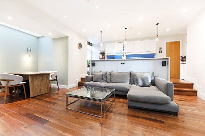 2 Bedroom Flat To Rent In Judd Street, London, WC1H