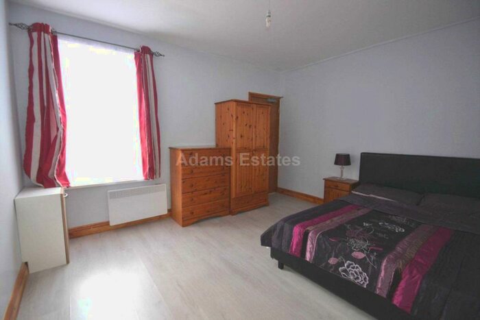 Studio To Rent In Cholmeley Road, Reading, RG1