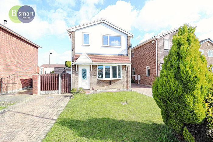 3 Bedroom Detached House For Sale In Plumpton Avenue, Mexborough, S64
