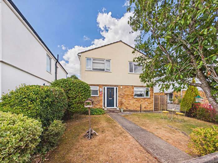 4 Bedroom Detached House For Sale In Chapel Lane, High Wycombe, Buckinghamshire, HP12