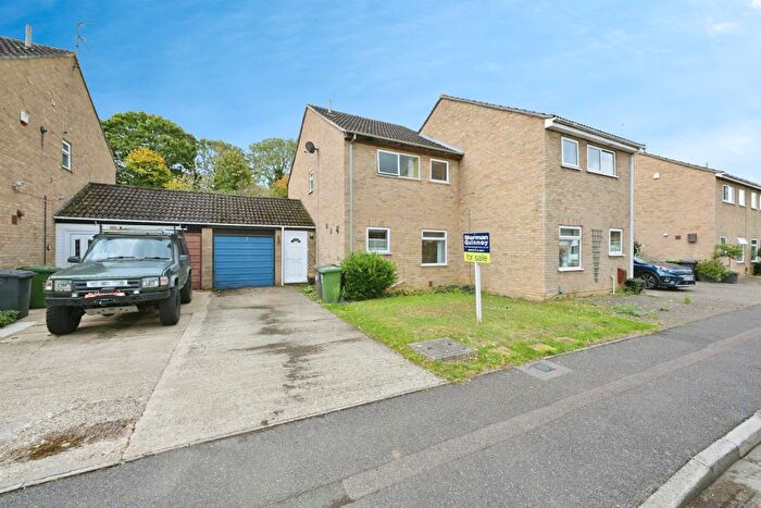 4 Bedroom Semi-Detached House For Sale In Bathurst, Orton Goldhay, Peterborough, PE2