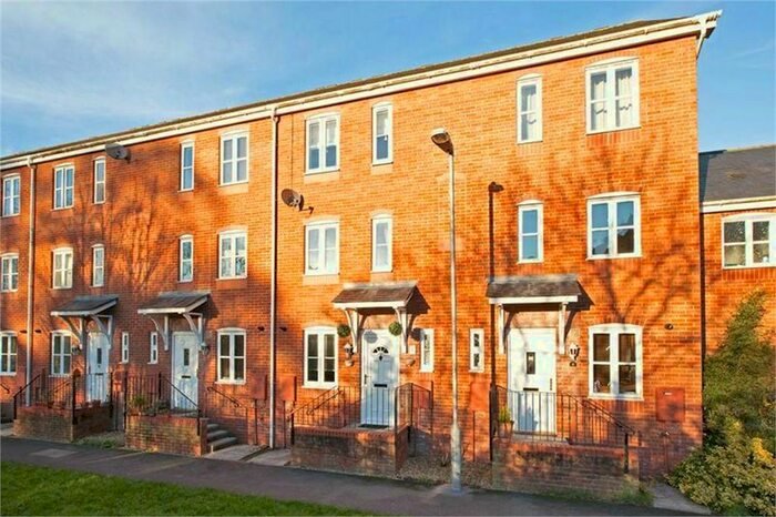 4 Bedroom Terraced House To Rent In Weavers Reach, Wellington, TA21