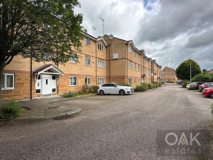 2 Bedroom Flat To Rent In Davey Close, London, N13