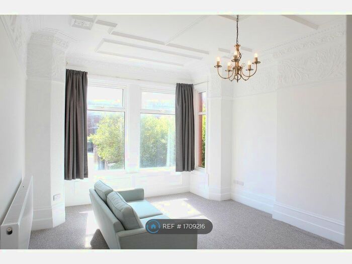 1 Bedroom Flat To Rent In Lathom Road, Southport, PR9